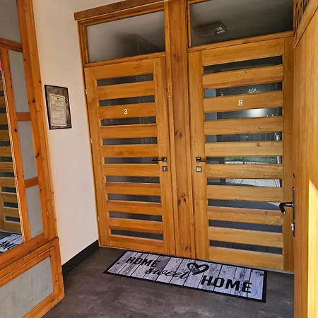 Toelgyes Apartmanhaz * Szeged